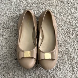 Women’s Cole Hahn Tali Bow Ballet Flat Size 7.5 in Nude Leather